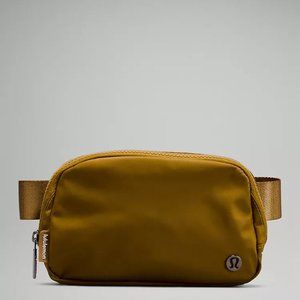 Lululemon Everywhere Belt Bag, Burnt Caramel, New with Tags, sealed